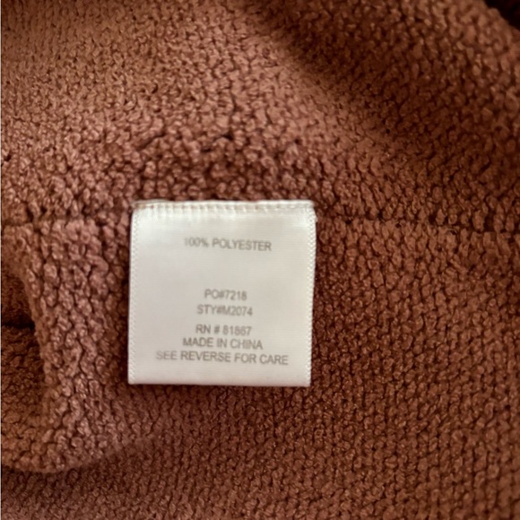 Sweater - Picture 7 of 9